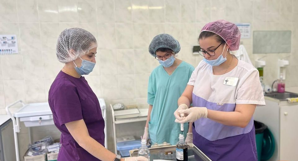 Более 50 студентов медколледжей Подмосковья прошли практику в больнице Лобни