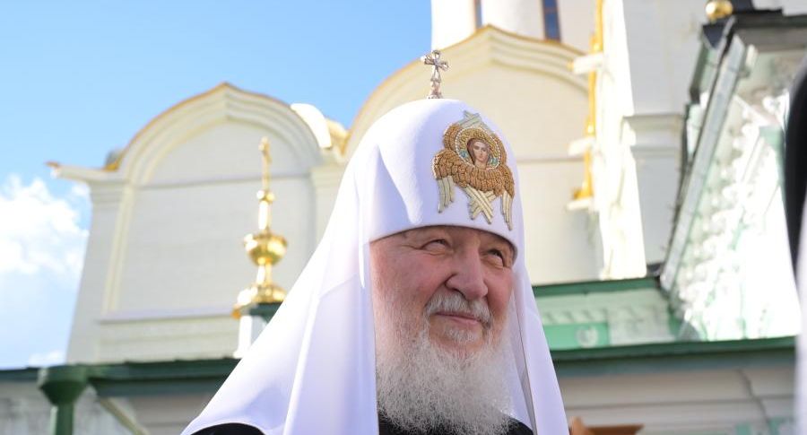 Патриарх Кирилл лишил сана ездившего на СВО священника
