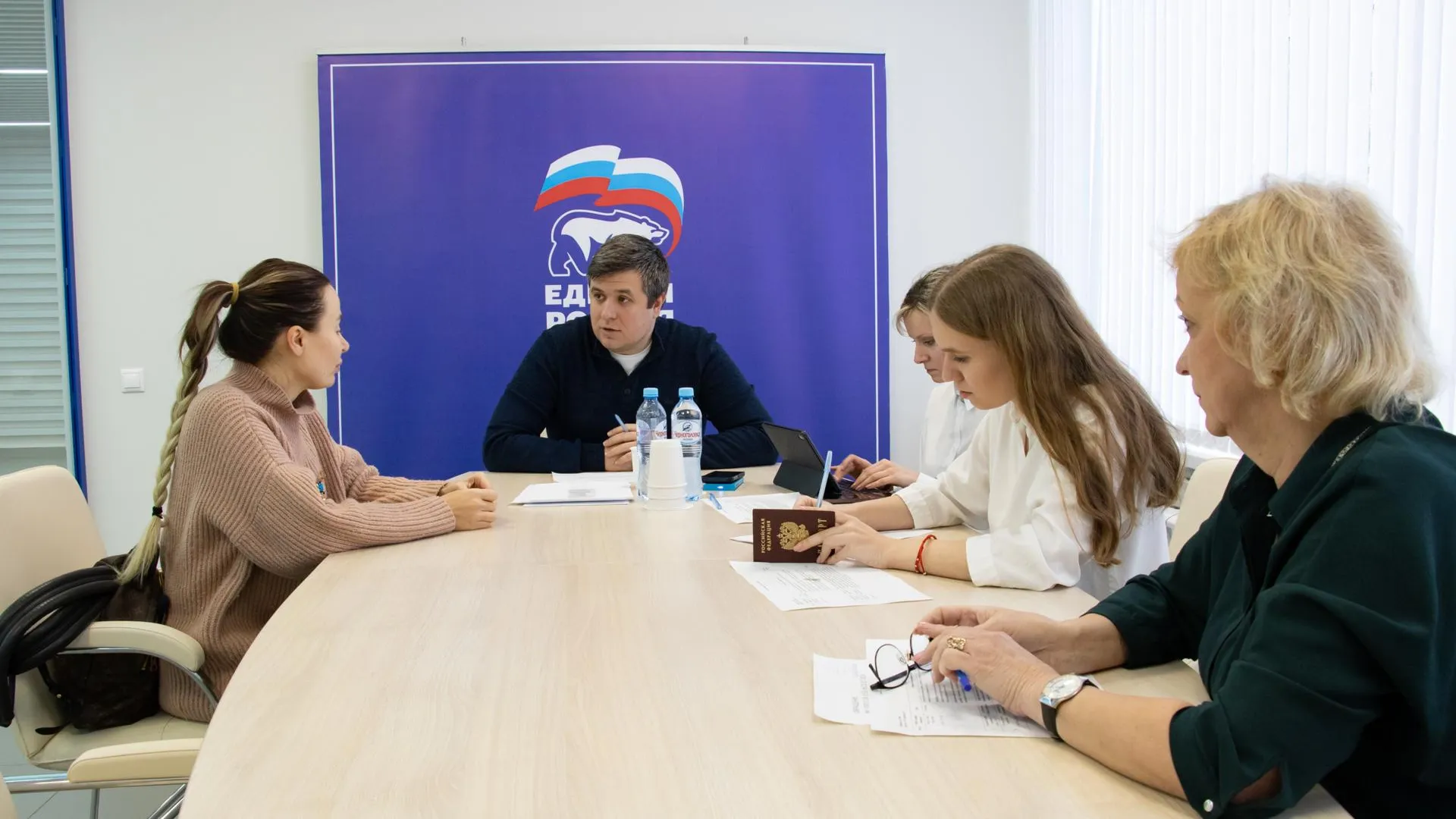 Депутат Госдумы Толмачев провел прием населения по вопросам социальной поддержки