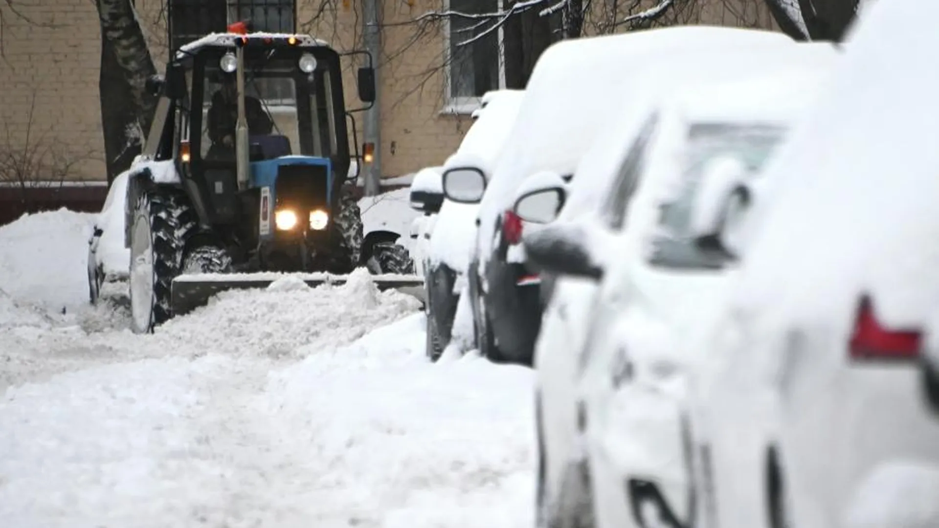 Сугробы в Москве установили рекорд нынешней зимы