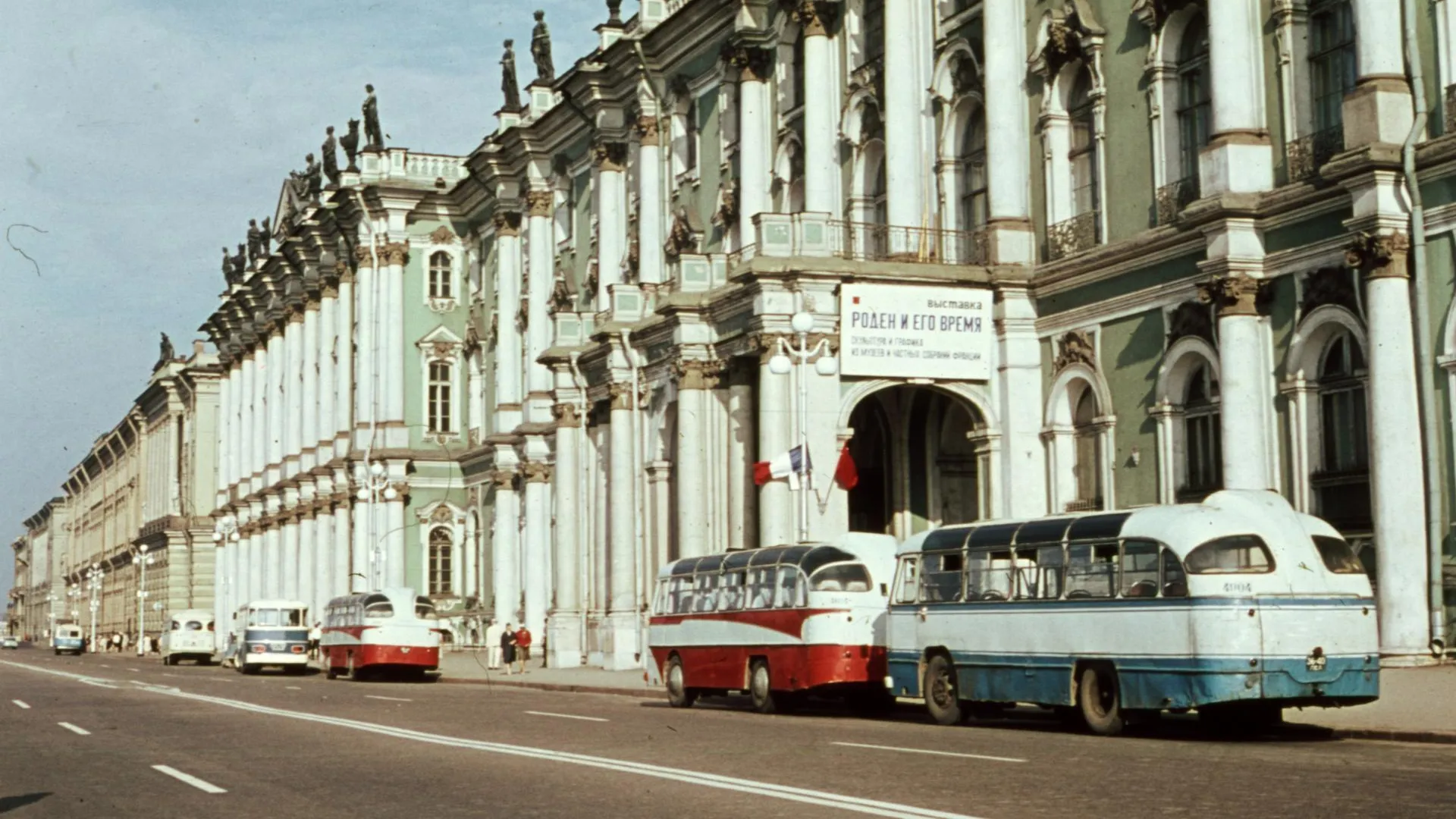 Четыре раритетных автобуса отправятся в рейс в Петербурге 2 сентября