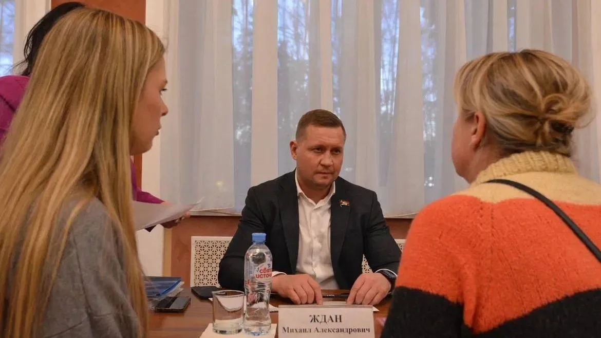 Более 110 жителей округа Пушкинский получили ответы от представителей власти