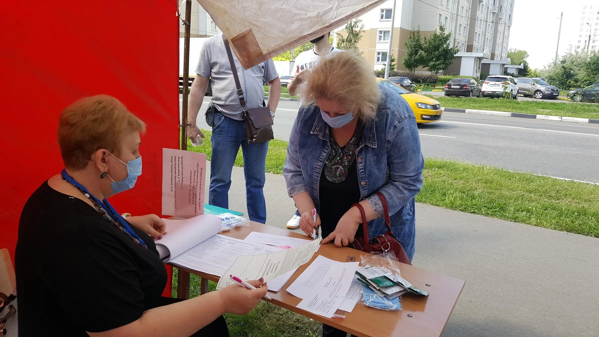 Шатры для голосования откроют в микрорайоне Кузнечики Подольска по пяти  адресам в четверг | РИАМО