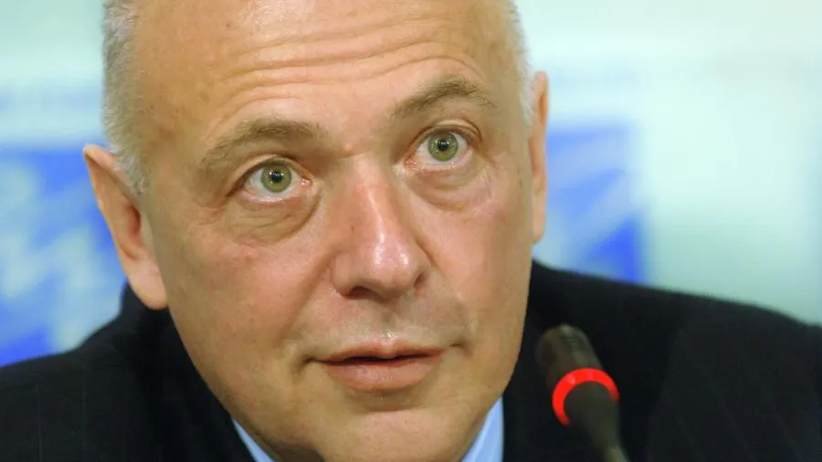 Минюст внес в реестр иноагентов экс-главу МИД РФ Андрея Козырева