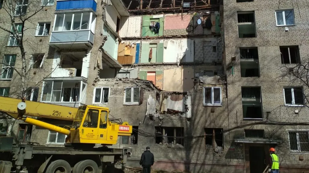 Жители дома в Орехово‑Зуеве, где произошел взрыв, начали возвращаться в квартиры