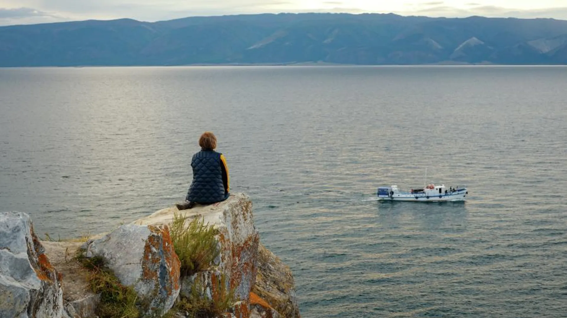Проблемы озера Байкал: беспорядочный туризм, загрязнения и угроза вырубок