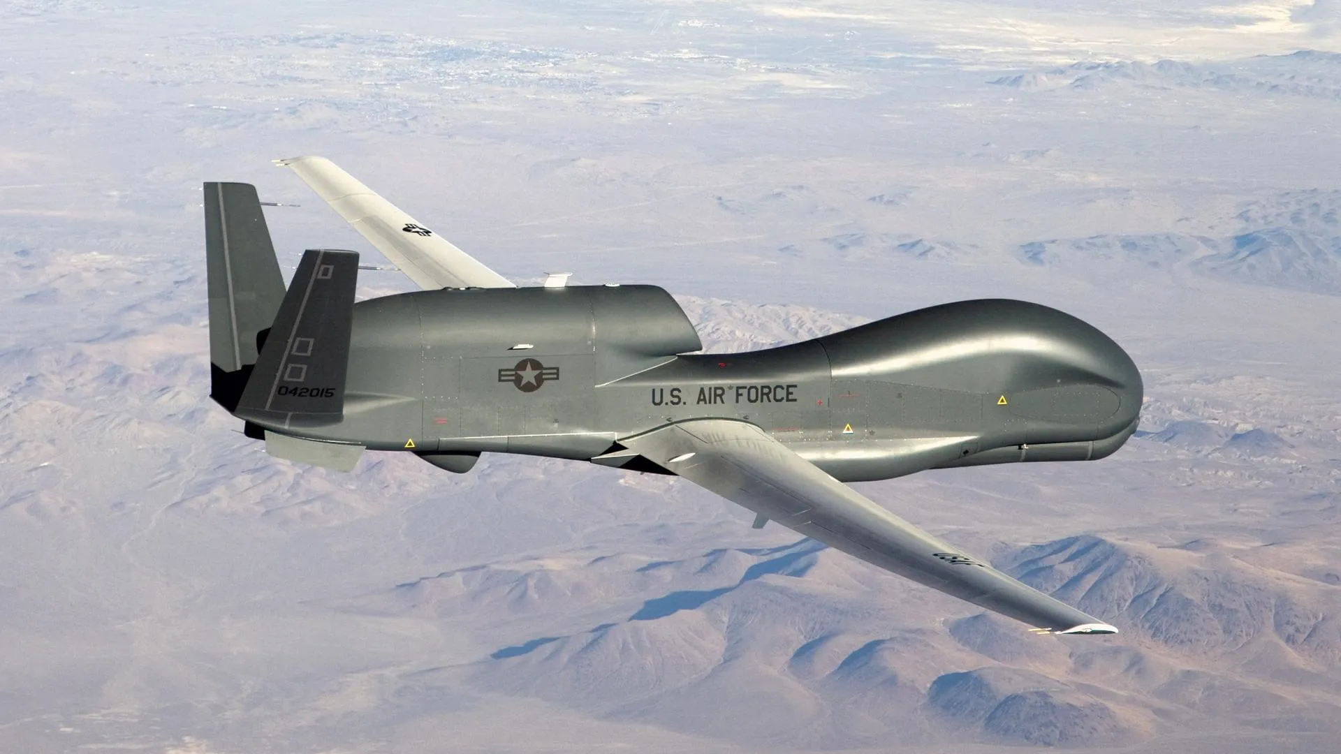 Минобороны отметило рост интенсивности полетов дронов США над Черным морем