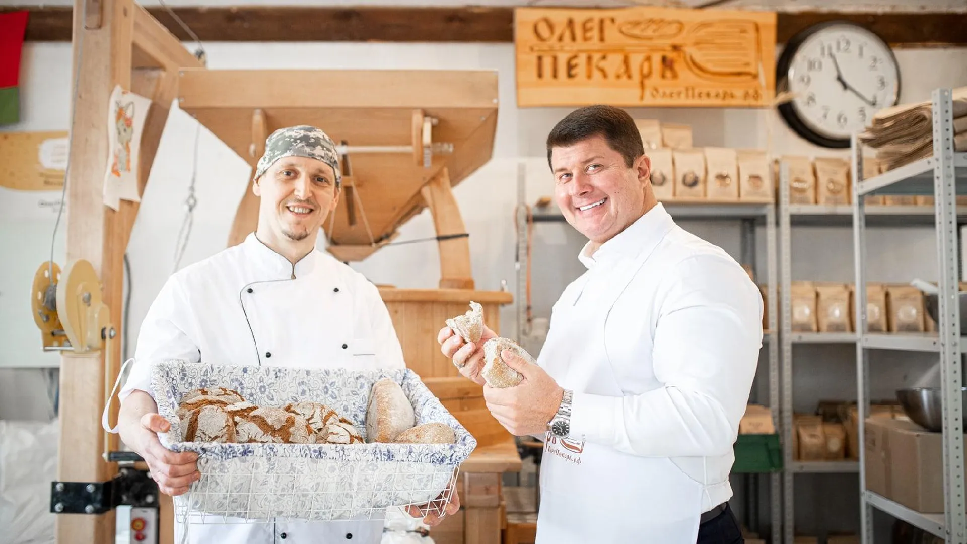 Пекарь из Солнечногорска бесплатно раздает хлеб нуждающимся