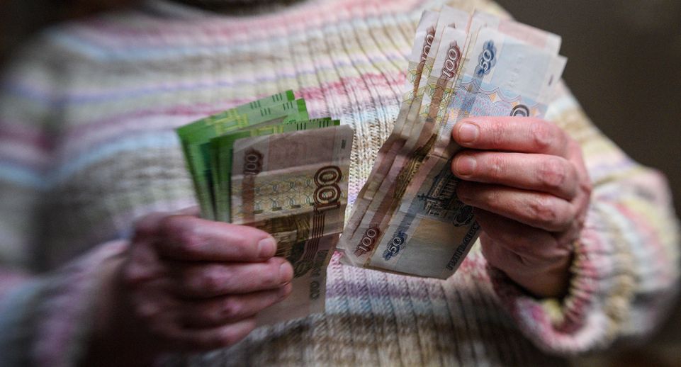 Депутат Исаев: пенсии работающих россиян проиндексируют дважды с 2025 года