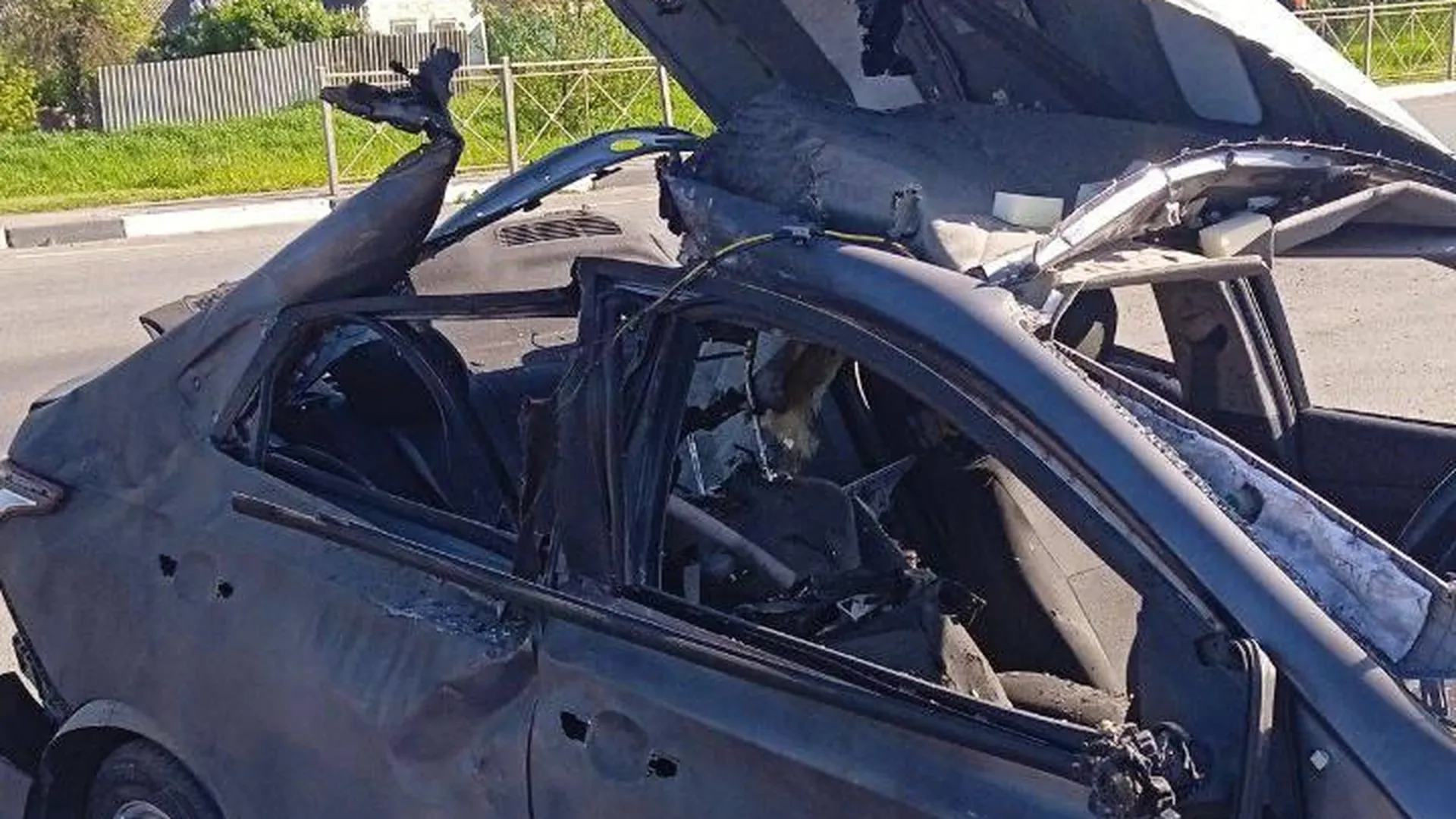 Мужчина пострадал при атаке дрона по автомобилю в белгородском селе Вознесеновка