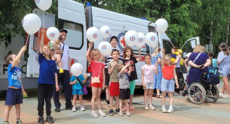 Скорая помощь Подмосковья присоединилась к празднованию дня защиты детей