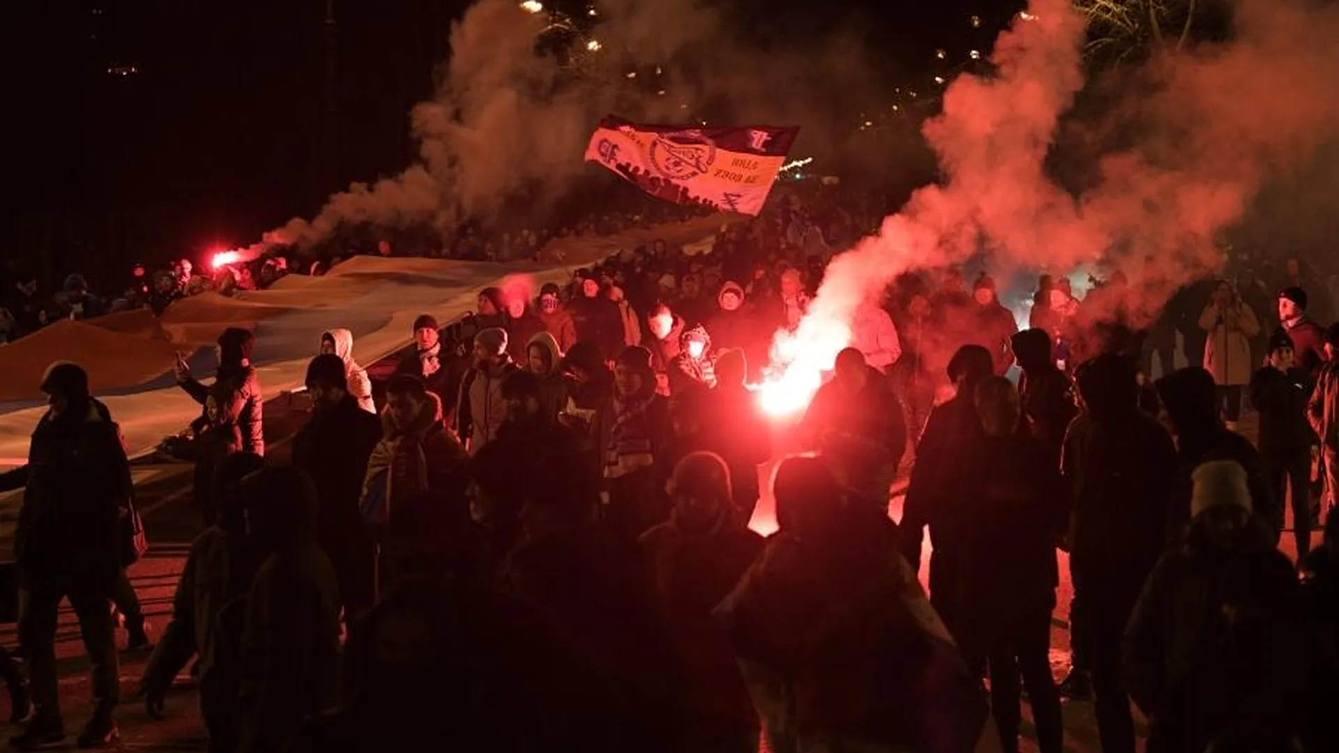 Чем вызваны протесты в Белграде 24 декабря и кто их организовал