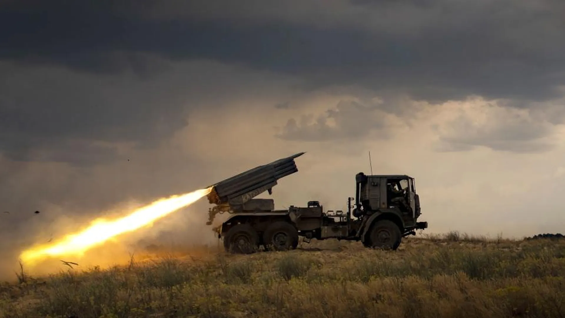 Украинские бойцы выпустили 15 ракет по Горловке
