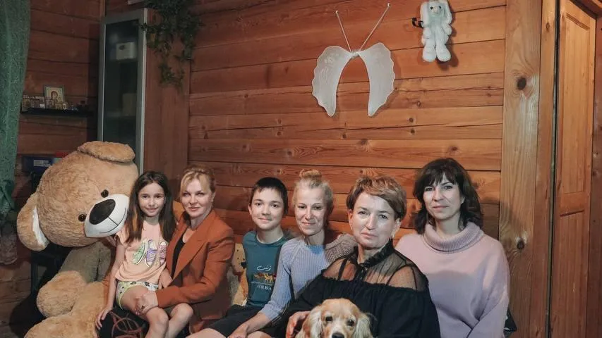 Глава городского округа Клин Алена Сокольская навестила семью погибшего участника СВО