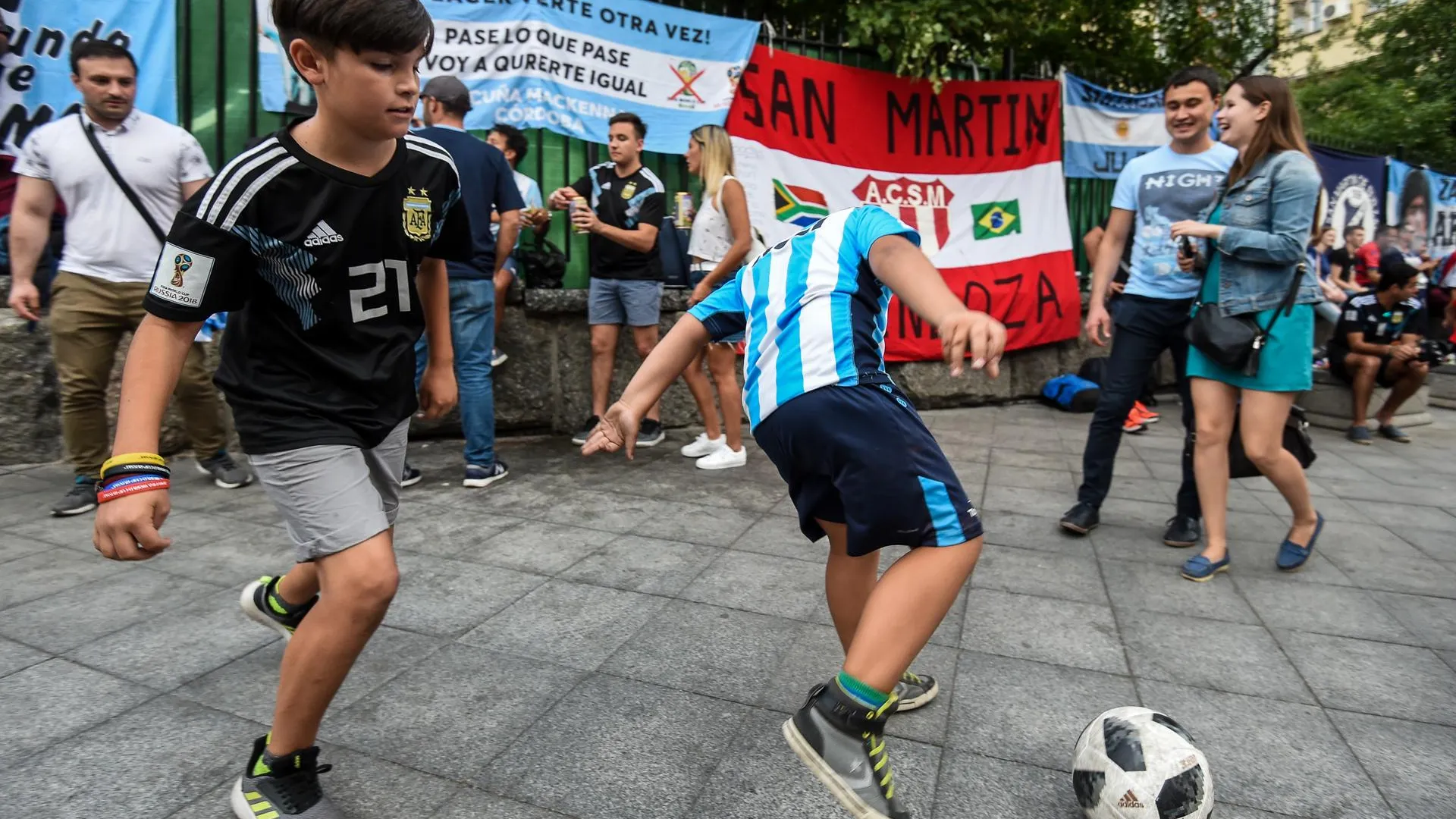 Посвященный чемпионату мира по футболу памятный знак установят в двух частях Москвы