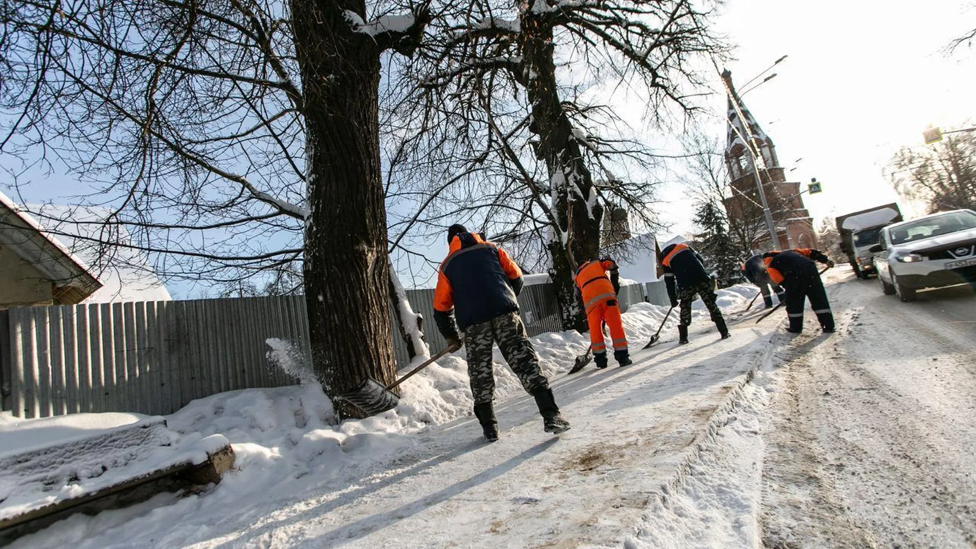 В Подмосковье провели работы по содержанию на региональной сети дорог