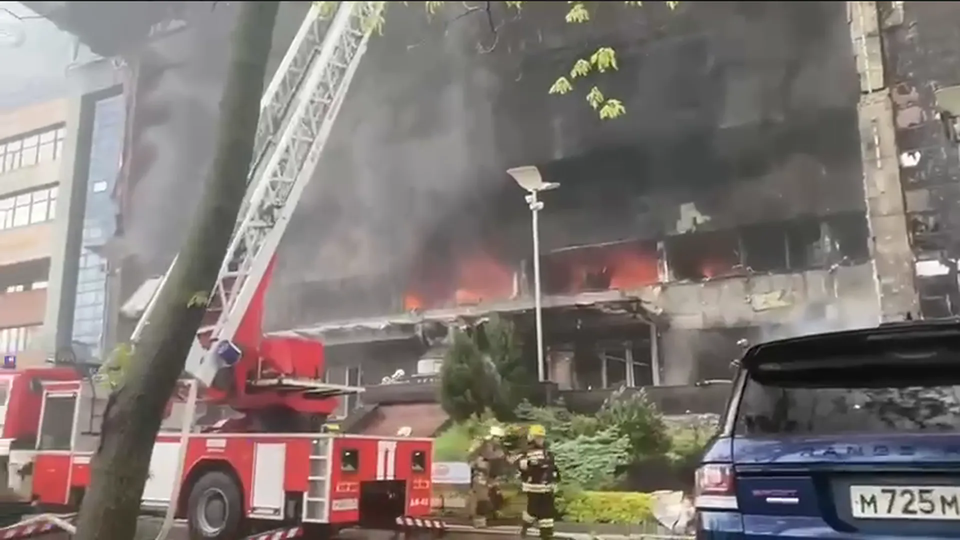 Названа причина возгорания в московском бизнес‑центре «Гранд Сетунь плаза»