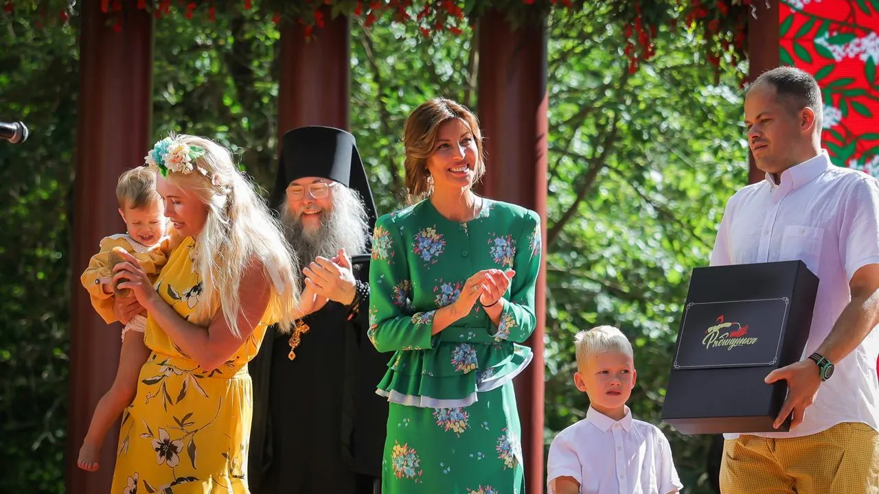 В Истре впервые проходит семейный фестиваль «Рябинушка»