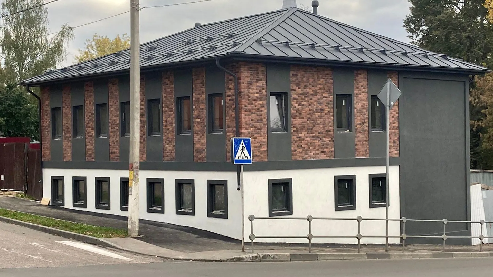 В Серпухове завершен капитальный ремонт аварийного нежилого здания