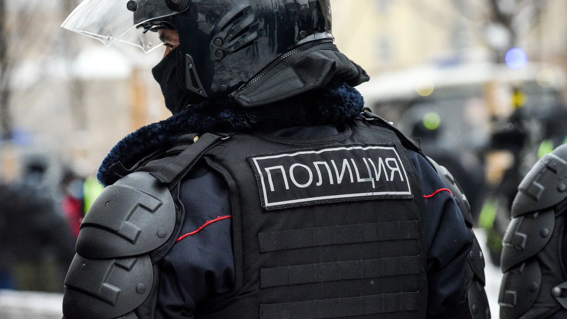 В Петербурге объявили план «Перехват» после стрельбы на парковке у ТЦ