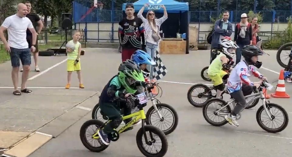 В Видном прошли соревнования по велогонкам среди детей 3 до 7 лет