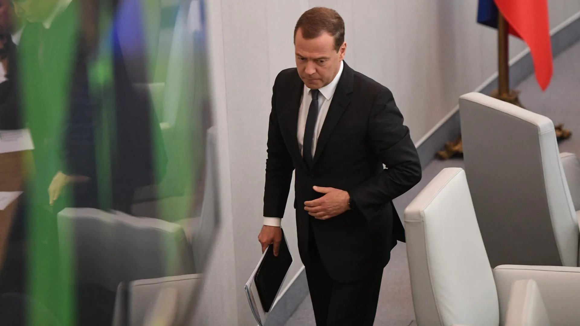 Медведев объяснил необходимость принятия решения об изменении пенсионного законодательства