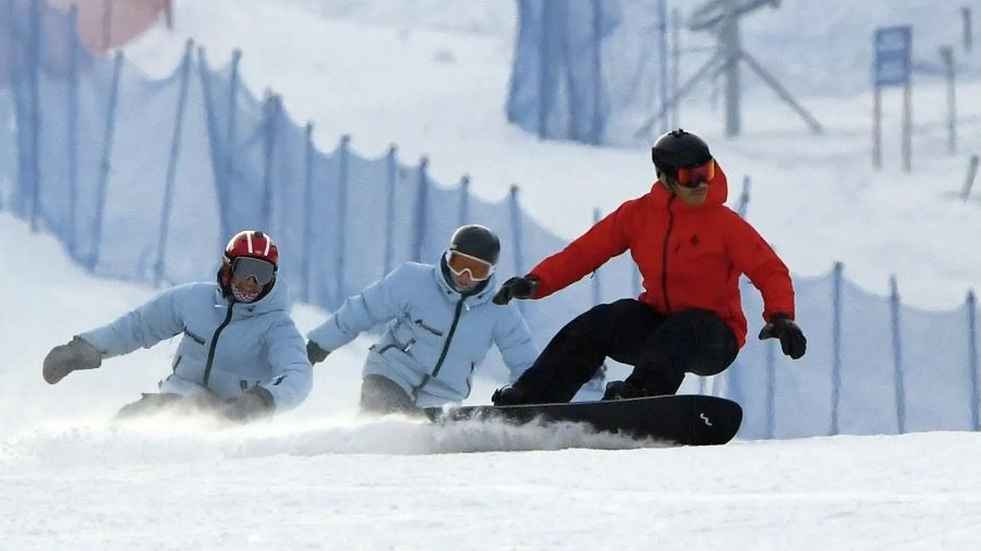 На фестивале по сноуборду в Тюмени, на котором была Мизулина, рухнул трамплин