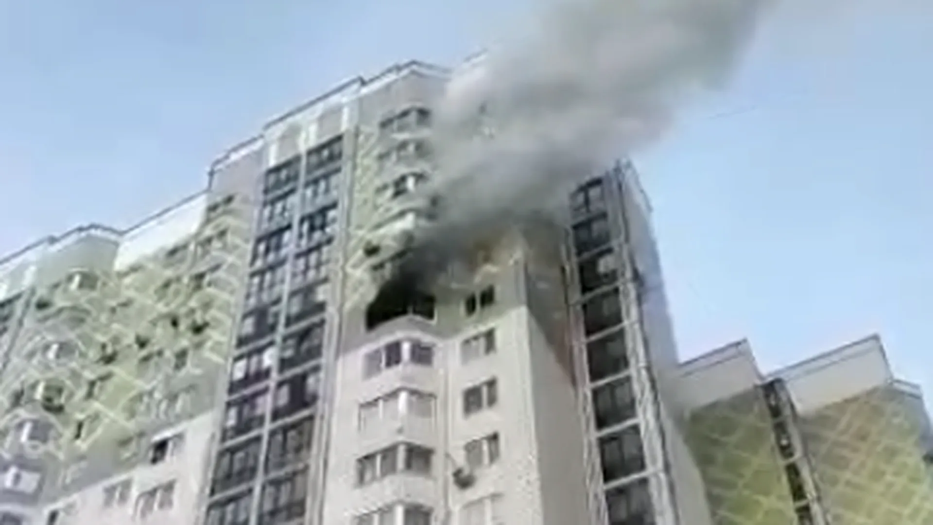 Опубликовано видео смертельного пожара на юго‑западе столицы
