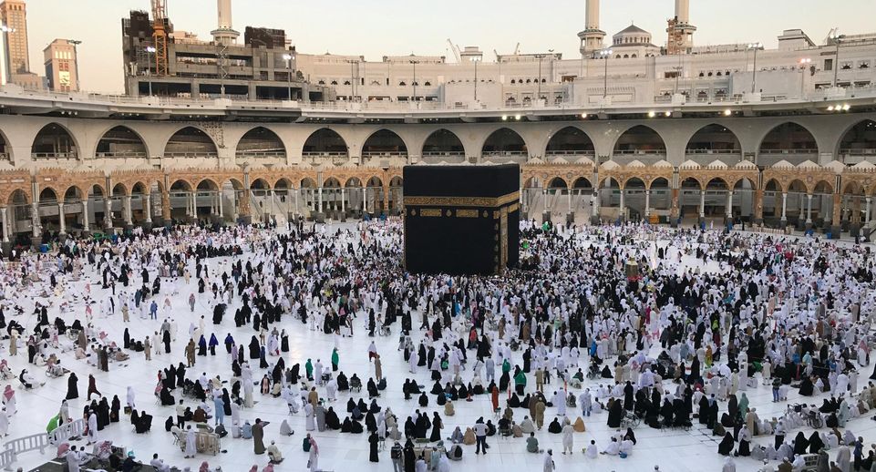 AFP заявило о гибели более 1 тыс паломников из-за жары в Саудовской Аравии
