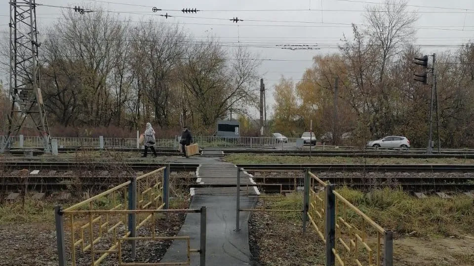 В Подмосковье установили 9 «змеек» на ж/д переходах с января