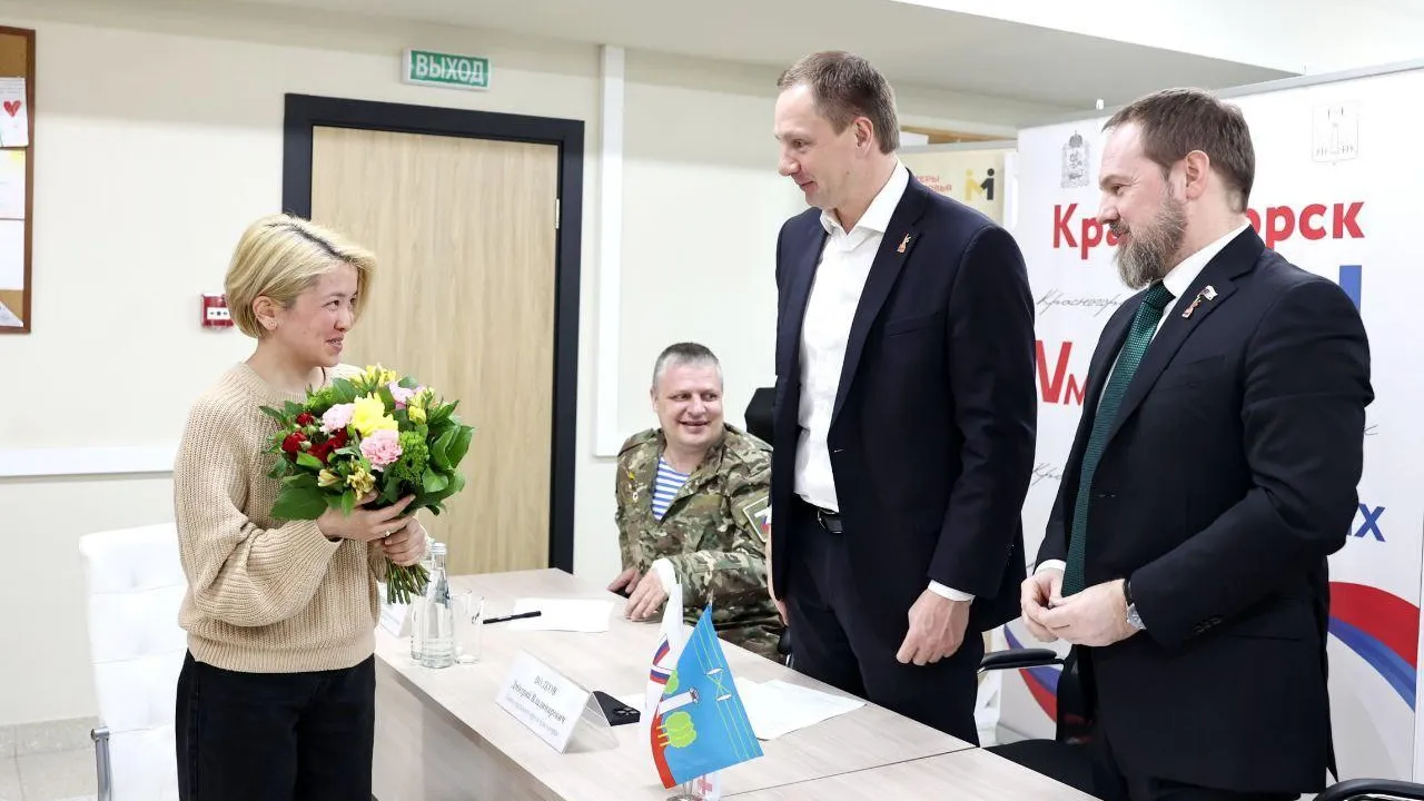 Дмитрий Волков провел встречу с участниками СВО и их семьями в Центре поддержки