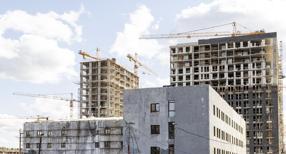 Поликлиника в подмосковном ЖК «Пригород Лесное» готова на 70%