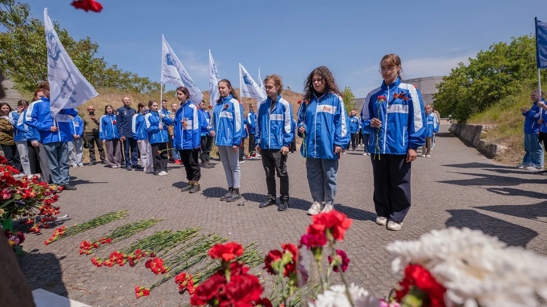 Студенты Подмосковья проводят Всероссийскую акцию «Поклонимся великим тем годам»