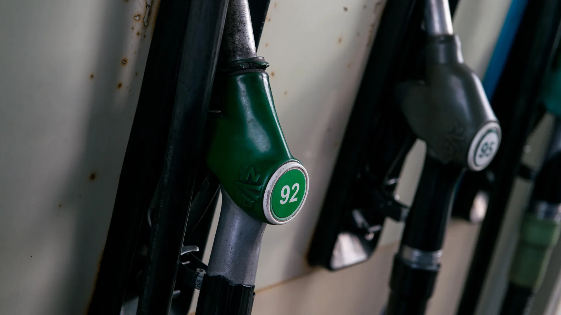 Качество бензина в России: можно ли его снизить и к каким последствиям это приведет