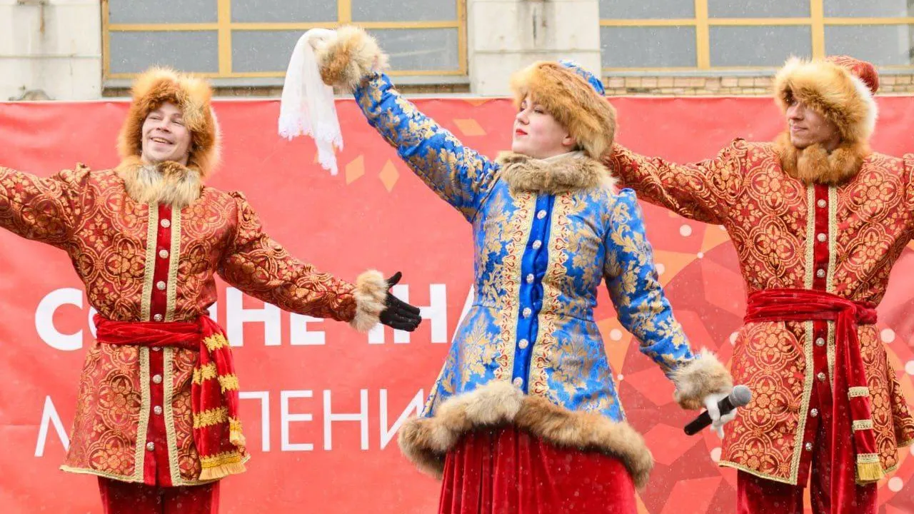 Свыше 750 блинов раздали в Лыткарине на Масленицу
