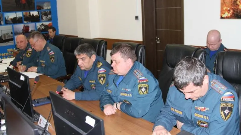 Подмосковные спасатели участвуют во всероссийских противопаводковых учениях