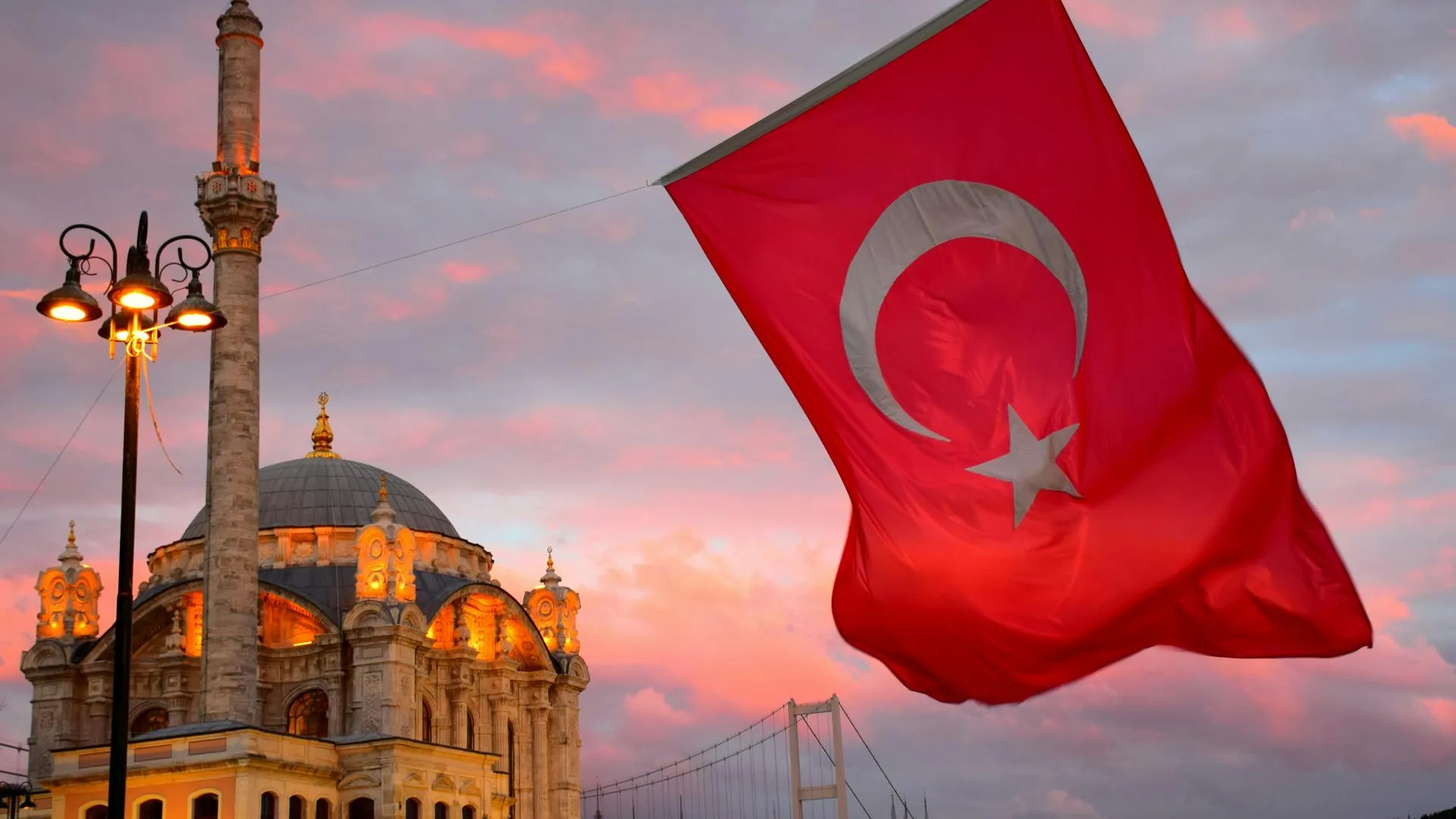 Инфляция в Турции по прогнозам будет на уровне 44,1% по итогам года