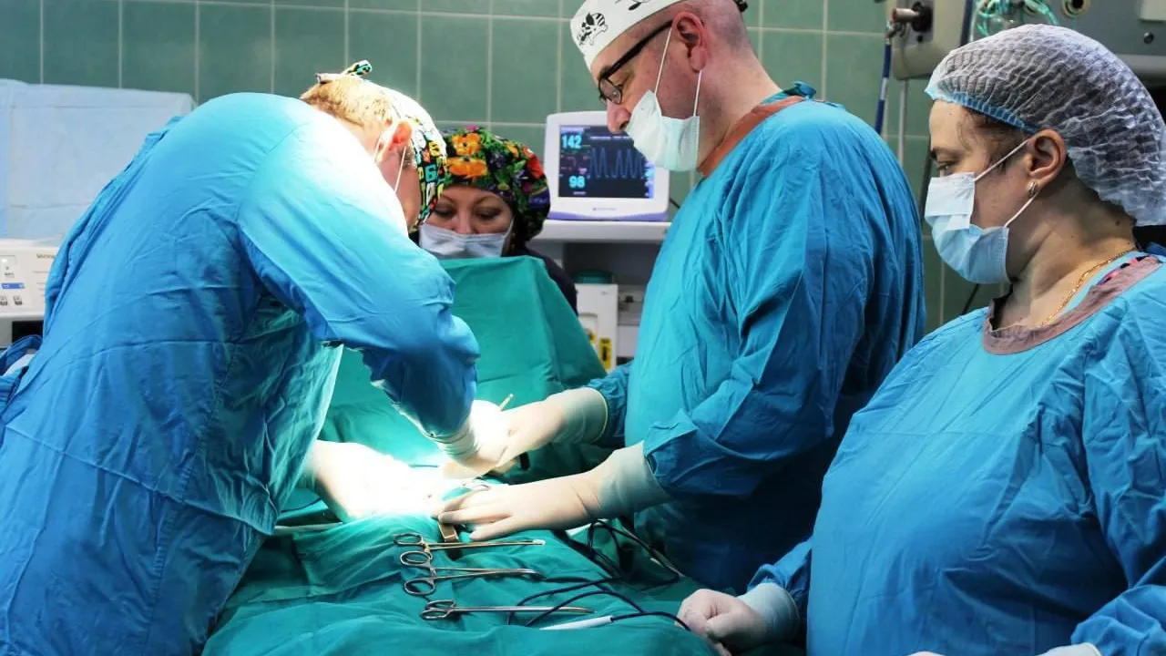 Хирурги Мытищ вытащили из тонкой кишки подростка пупырчатый целлофан