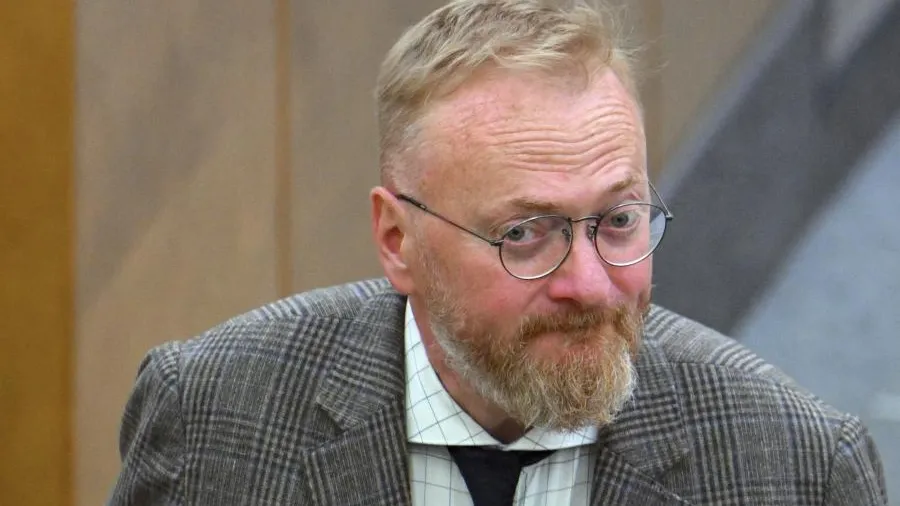 Депутат Милонов: порносайты можно заменить знакомствами на «Госуслугах»