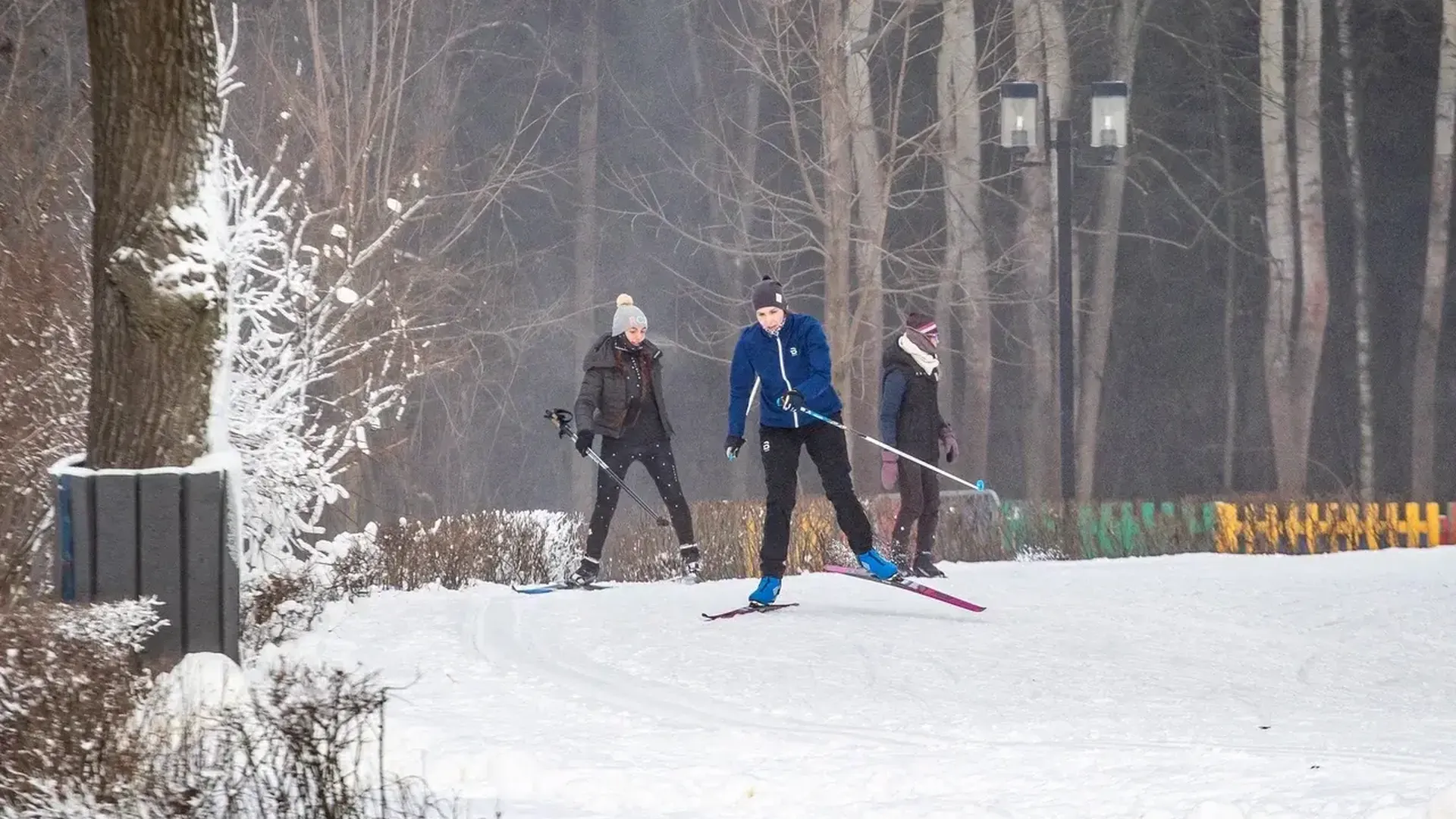 Для жителей и гостей ЗАТО Молодежный функционирует лыжная трасса МКУ «ФОК Молодежный»