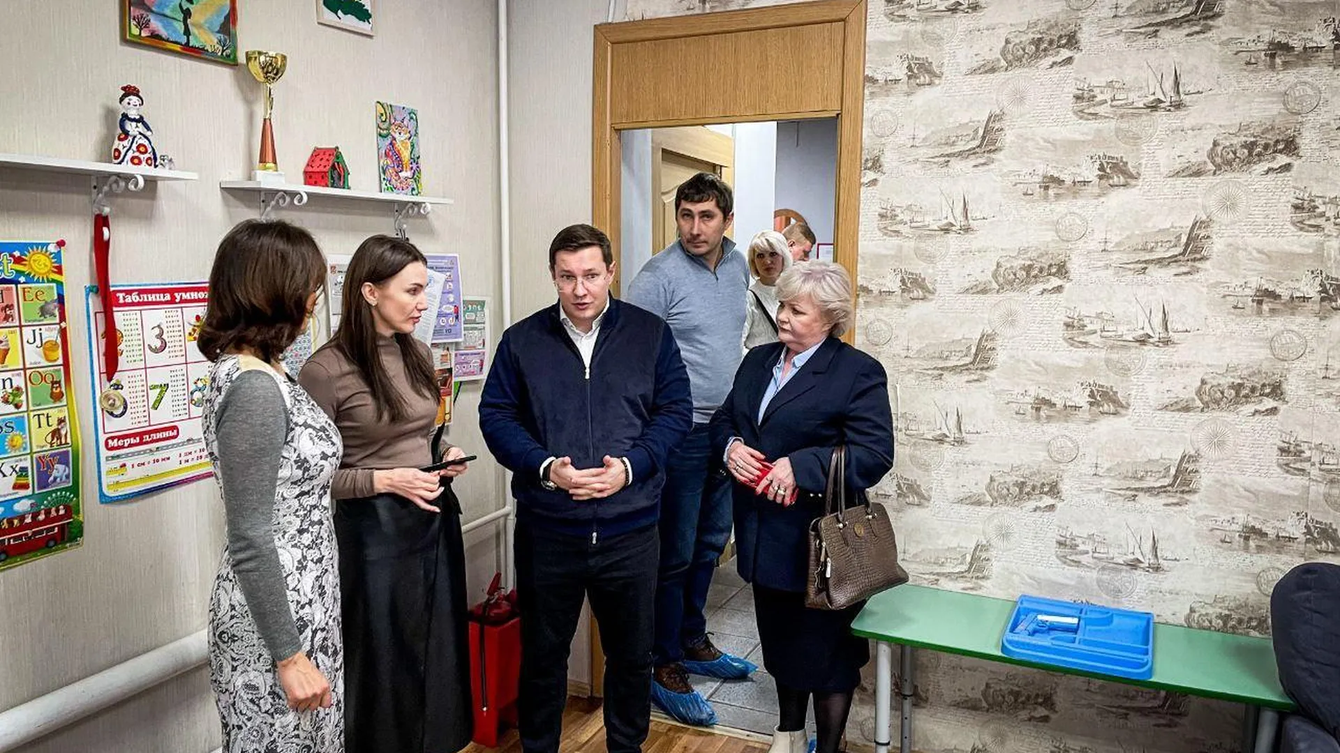 Депутат Мособлдумы Черемисов посетил семейный центр «Доверие» Лосино‑Петровского
