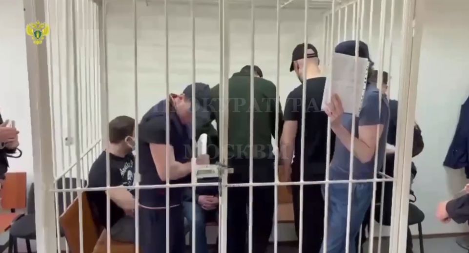 Прокуратура: суд вынес обвинительный приговор банде автоподставщиков в Москве