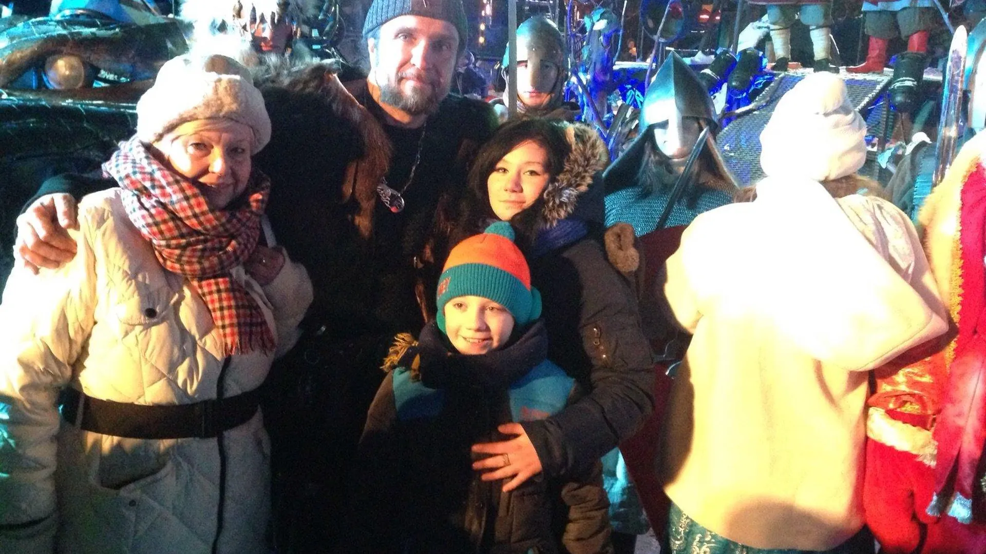 Восемь детей из Мытищ посетили новогоднюю елку мотоклуба «Ночные волки»
