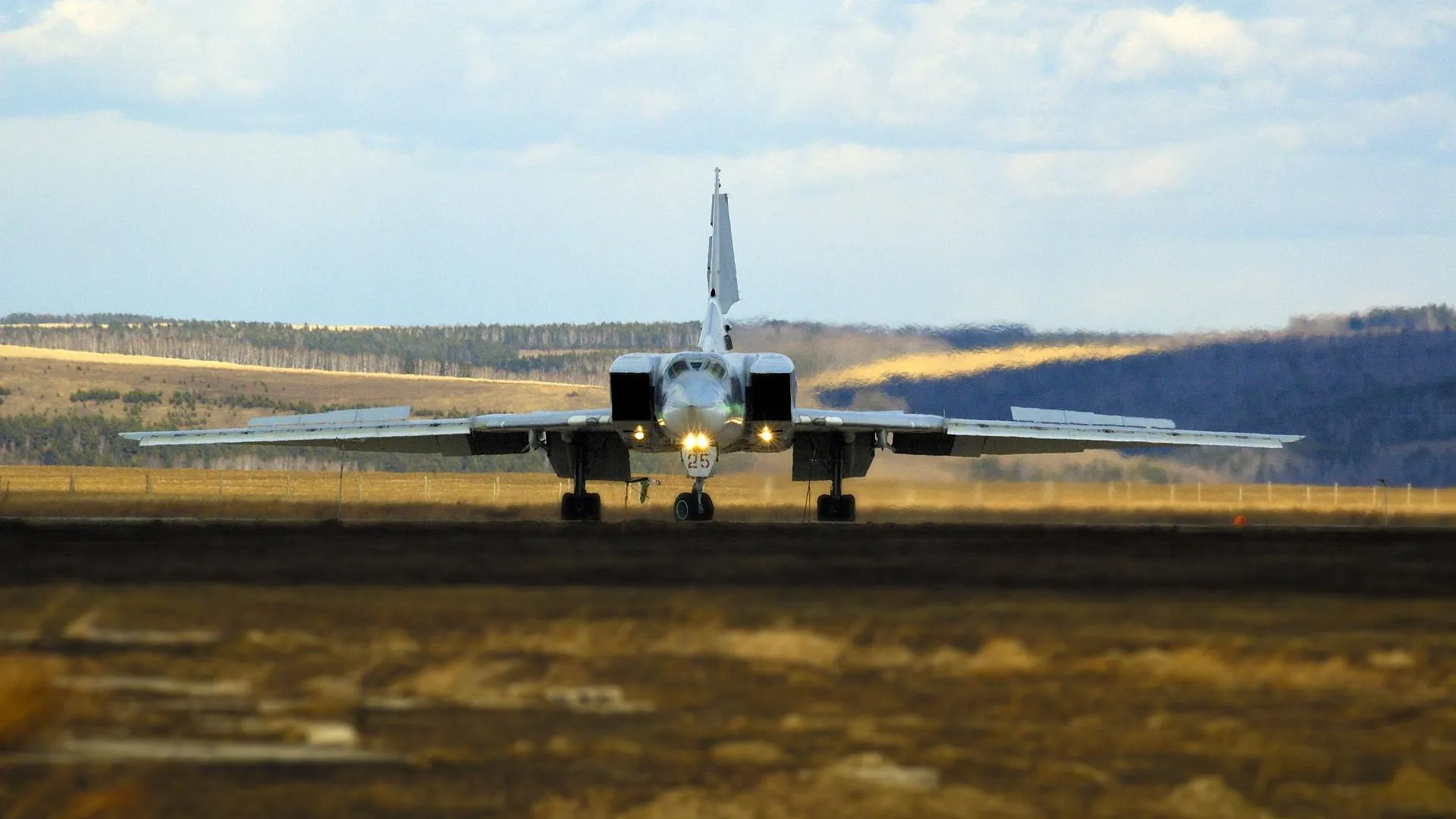 Видео взрыва после падения бомбардировщика Ту-22М3 появилось в Сети