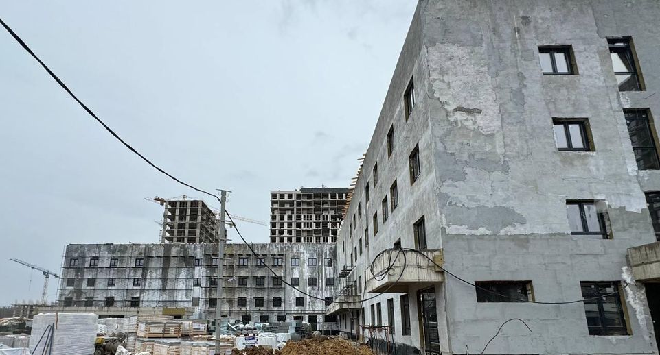 Поликлинику на 27 тыс человек строят в ЖК «Пригород Лесное» Ленинского округа