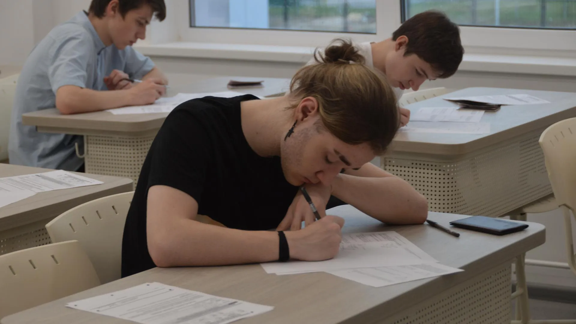 Школьники Подмосковья написали заключительный тренировочный экзамен для ЕГЭ