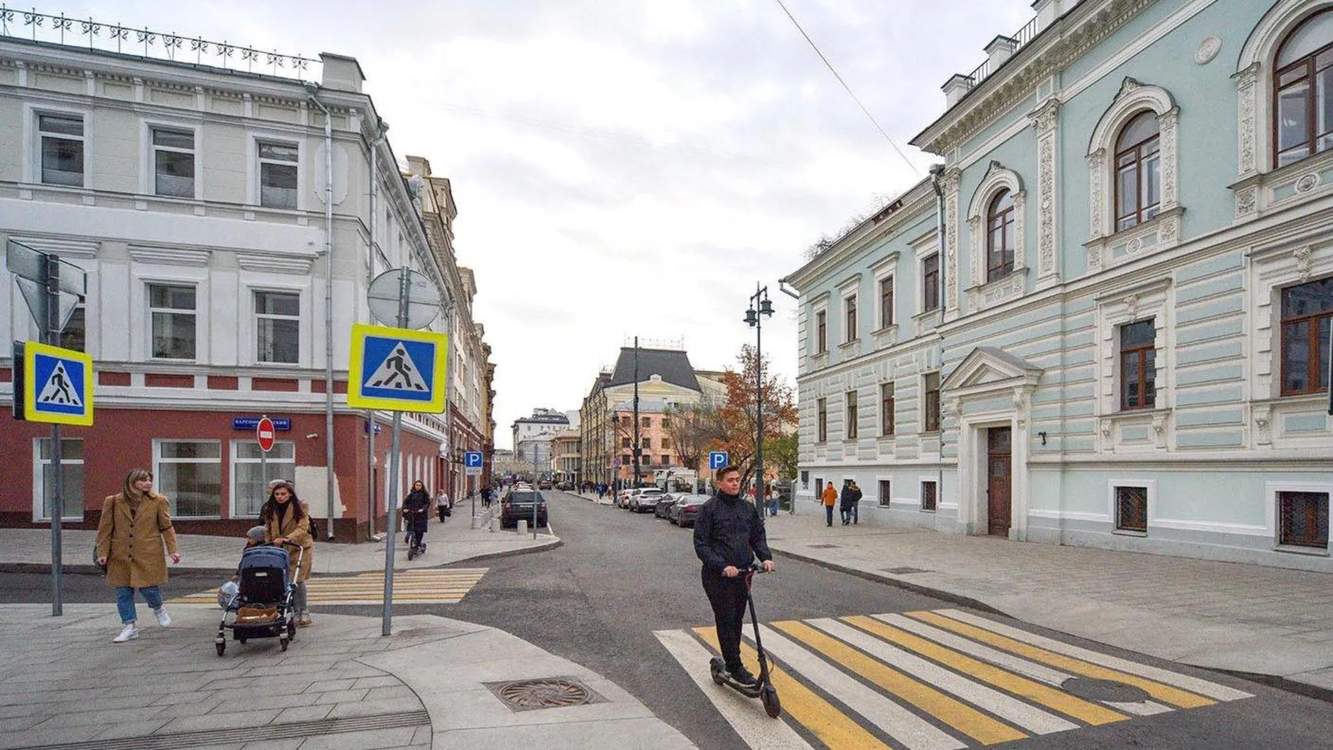 60 улиц, площадей и бульваров благоустроили в Москве в 2019 году