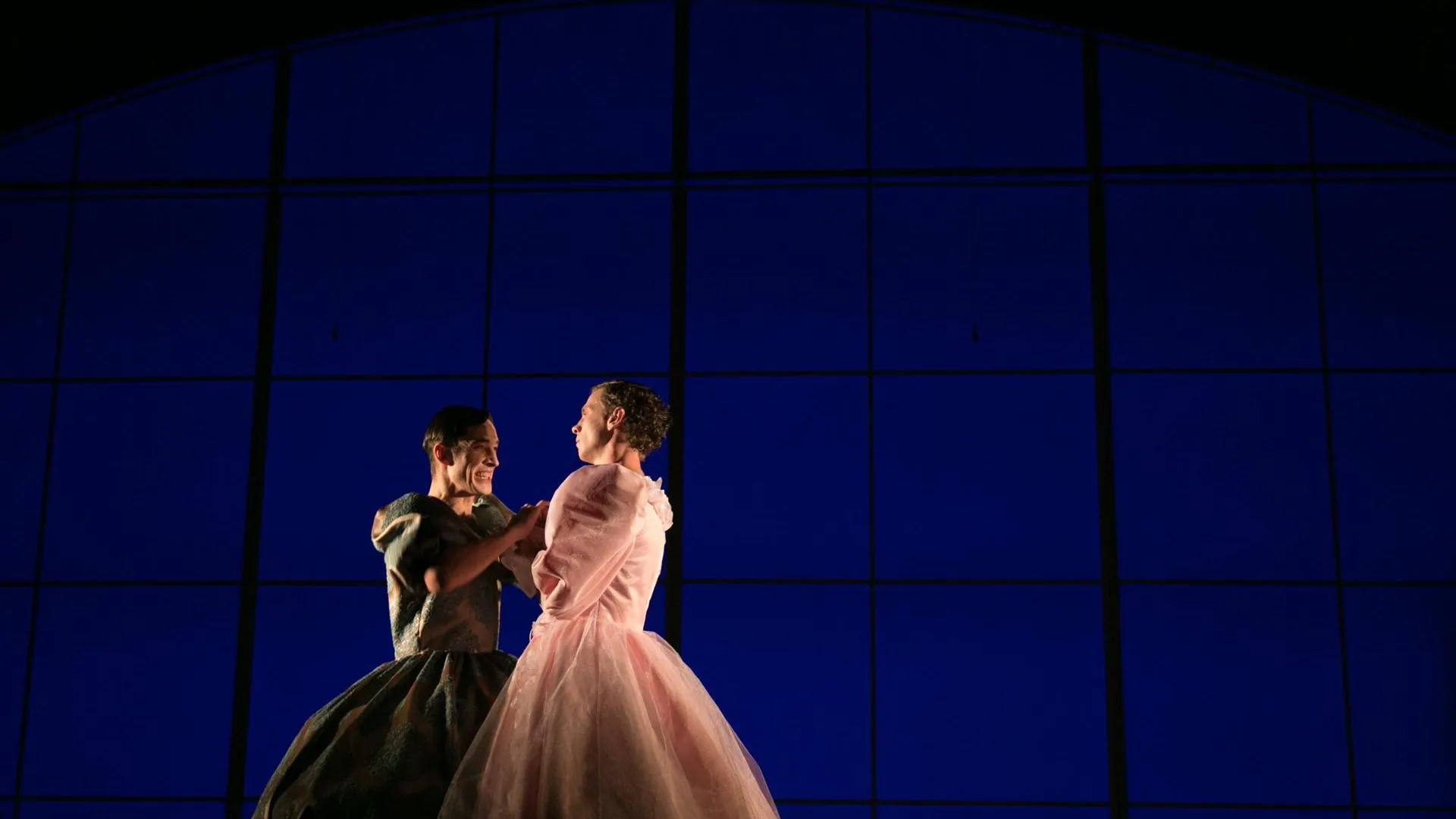 Премьера новой версии пьесы «Ромео и Джульетта» в Театре Луны