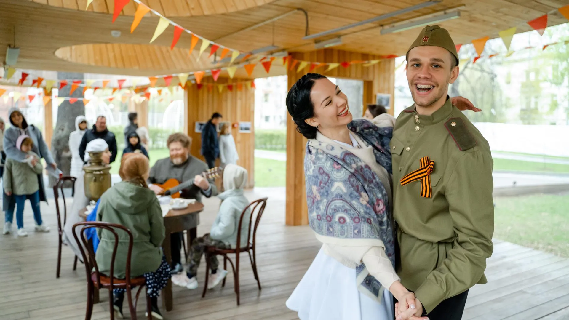 Более 270 культурных событий пройдет в московских парках в День Победы