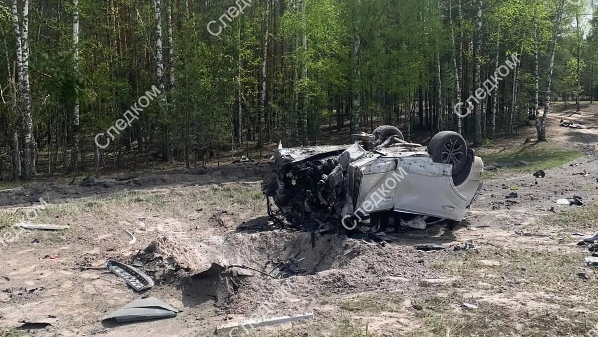 SHOT: воронка от взрыва авто Захара Прилепина составляет в диаметре 1,5 м |  РИАМО